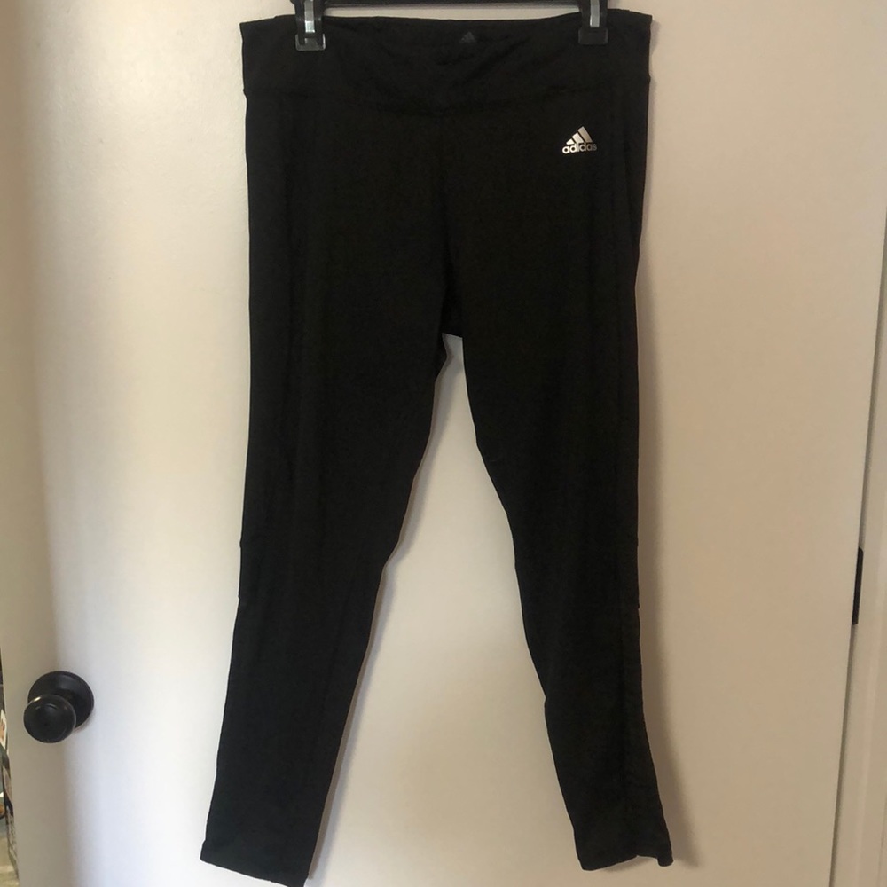 Adidas athletic leggings